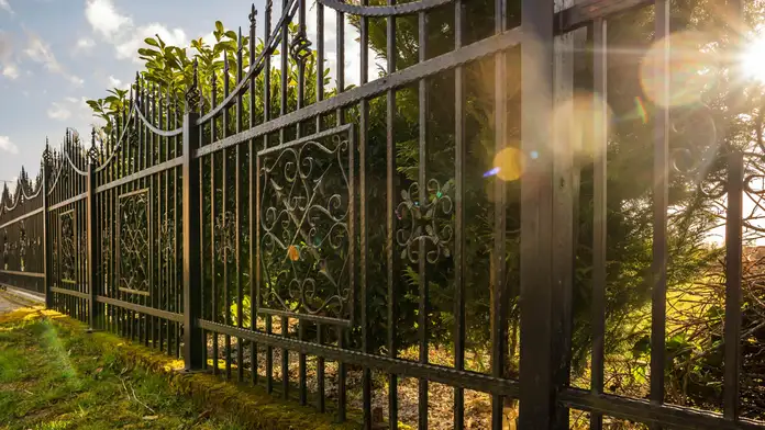 How Much Does a Metal Fence Cost