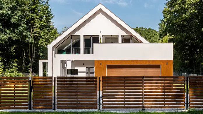 How Much Does Aluminum Fencing Cost?